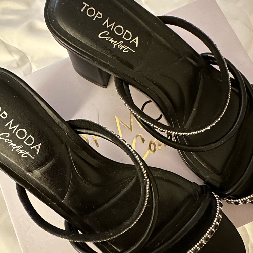 TOP Moda Black Sandals with Rhinestone Accents